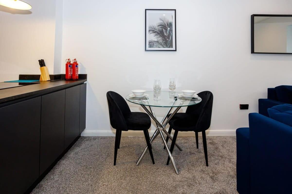 Contemporary 1 Bed Apartment Central Bolton Kültér fotó